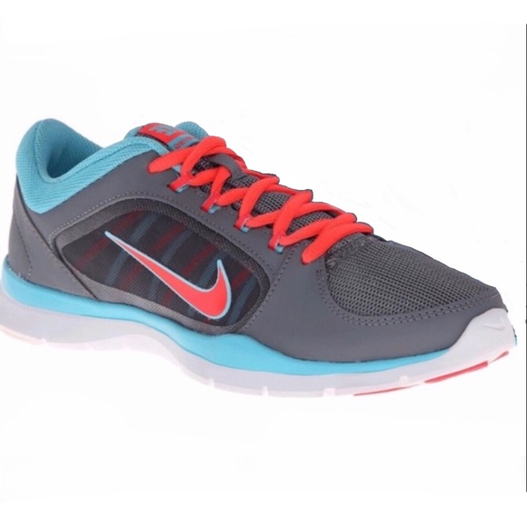 Nike Shoes - Nike Flex Trainer 4